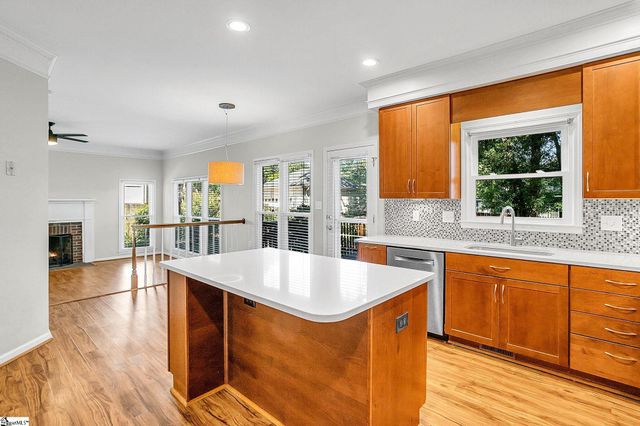 109 E Hypericum Lane, Greenville, SC 29615