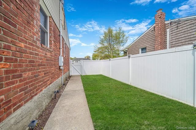 73 Burlington Avenue, Deer Park, NY 11729