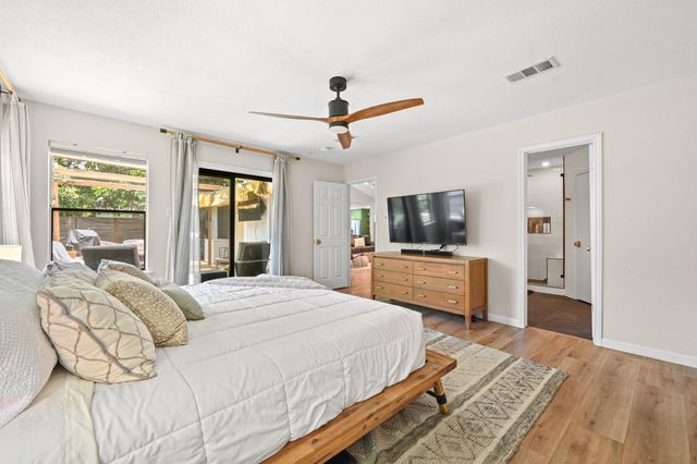 9706 Woodshire DR, Austin, TX 78748