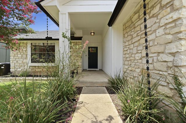 9706 Woodshire DR, Austin, TX 78748