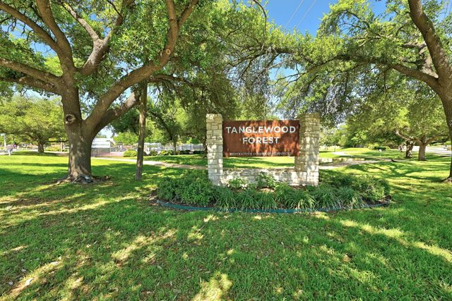 9706 Woodshire DR, Austin, TX 78748