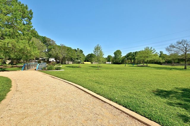 9706 Woodshire DR, Austin, TX 78748
