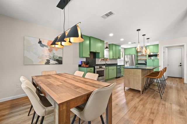 9706 Woodshire DR, Austin, TX 78748