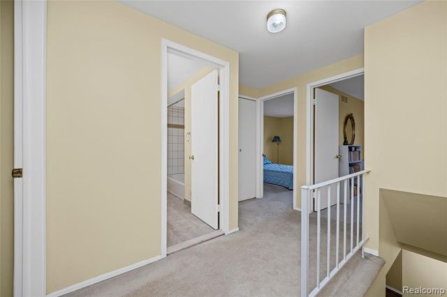 38113 Lordstown Drive 43, Sterling Heights, MI 48312