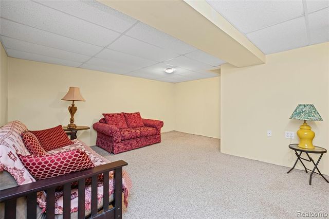 38113 Lordstown Drive 43, Sterling Heights, MI 48312