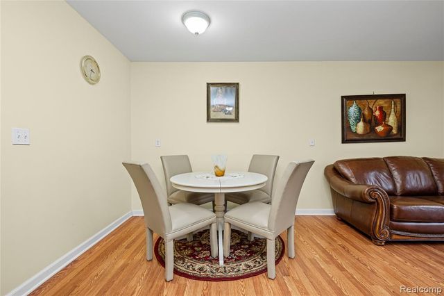 38113 Lordstown Drive 43, Sterling Heights, MI 48312