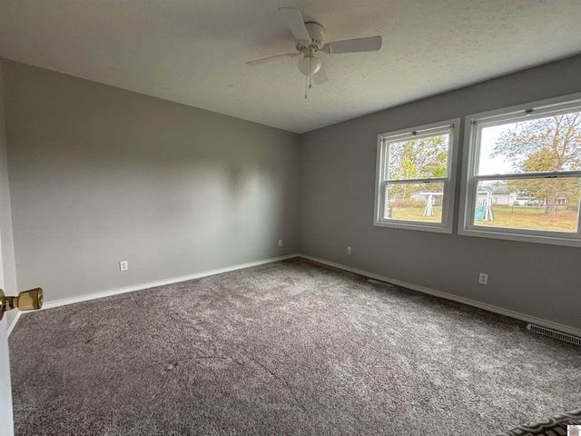 118 Stonecrest Dr, Almo, KY 42020