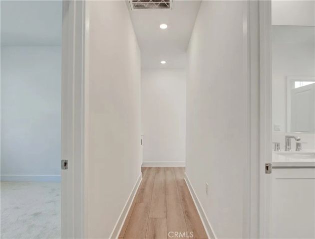 230 Sora, Irvine, CA 92618