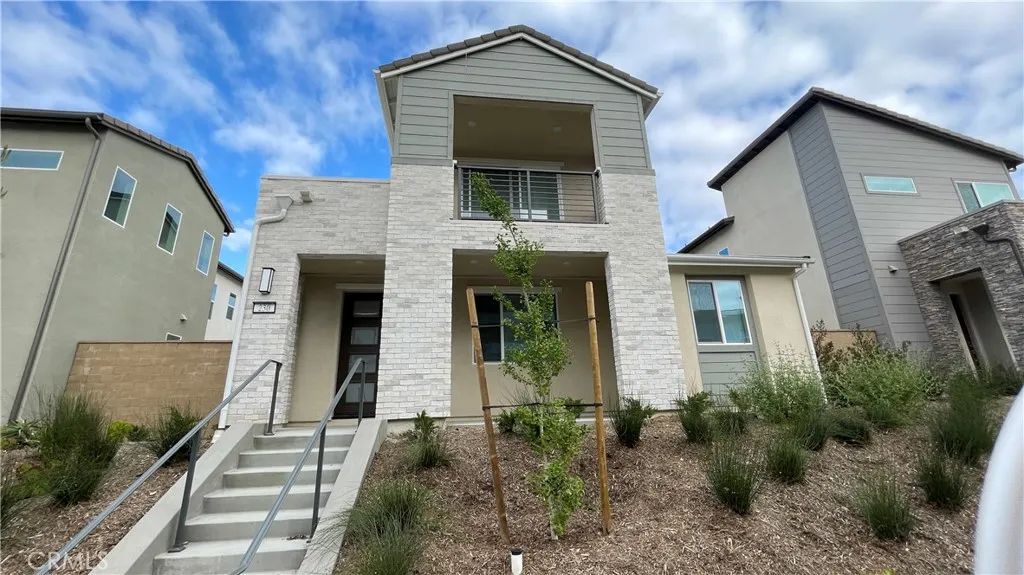 230 Sora, Irvine, CA 92618