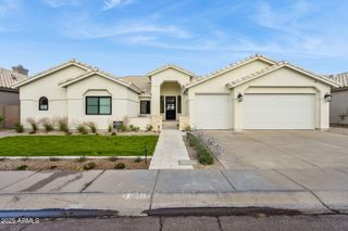 8916 E CAMINO DEL SANTO Street, Scottsdale, AZ 85260