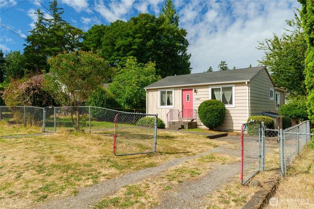 13231 4th Avenue S, Burien, WA 98168