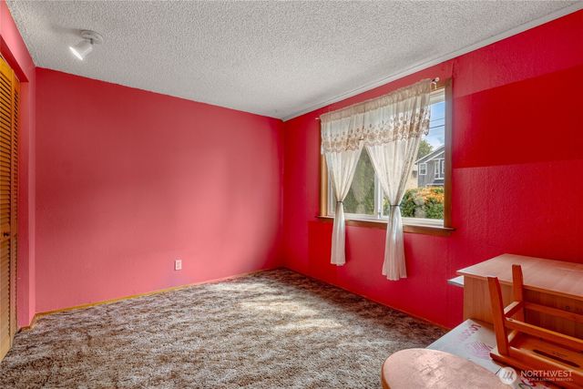 13231 4th Avenue S, Burien, WA 98168