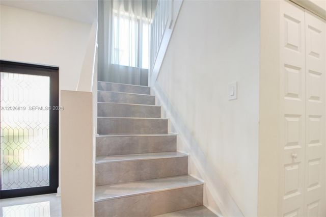 4718 NW 83rd Pkwy, Doral, FL 33166