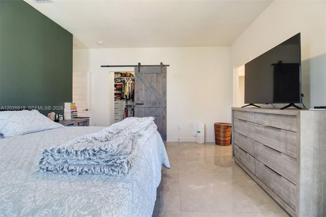 4718 NW 83rd Pkwy, Doral, FL 33166