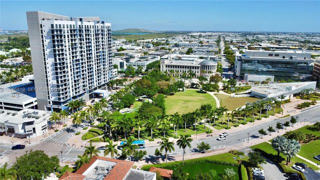 4718 NW 83rd Pkwy, Doral, FL 33166
