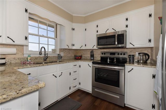 585 Green Acres Road, Millers Creek, NC 28665