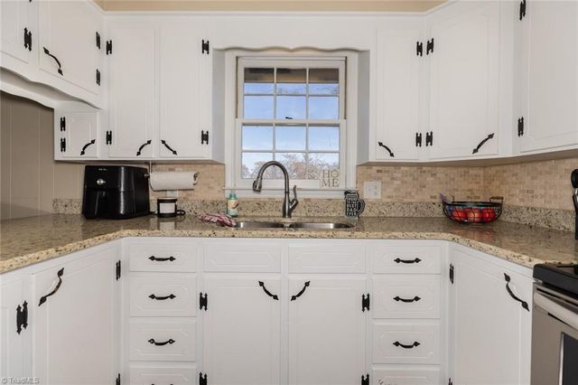 585 Green Acres Road, Millers Creek, NC 28665