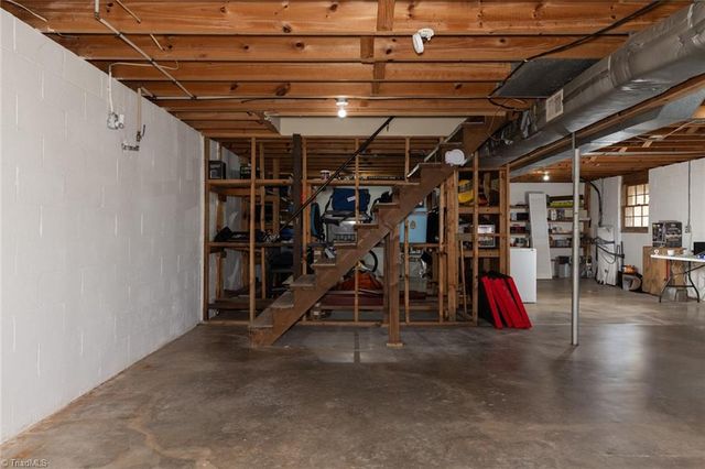 585 Green Acres Road, Millers Creek, NC 28665