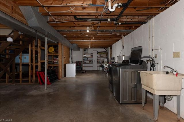 585 Green Acres Road, Millers Creek, NC 28665