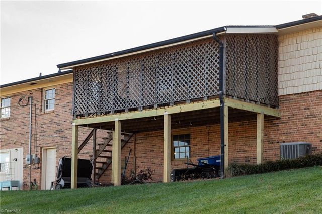 585 Green Acres Road, Millers Creek, NC 28665