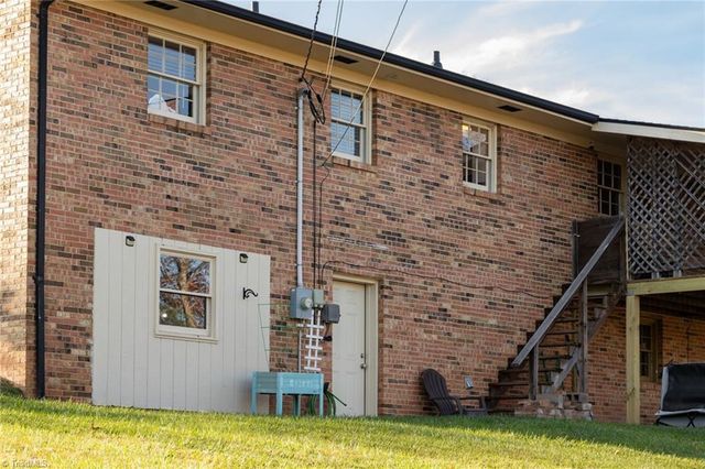 585 Green Acres Road, Millers Creek, NC 28665