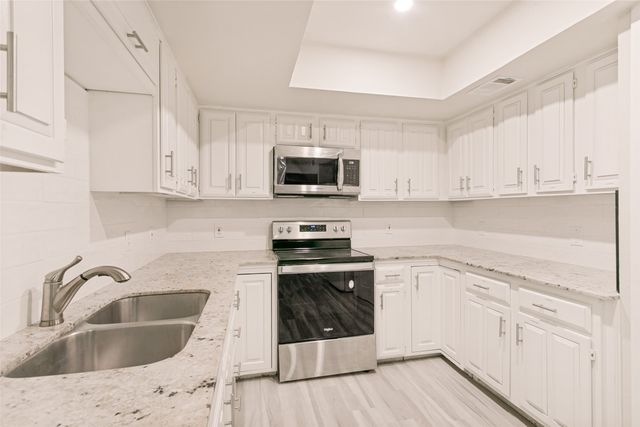1302 Westwood Drive, Lewisville, TX 75067