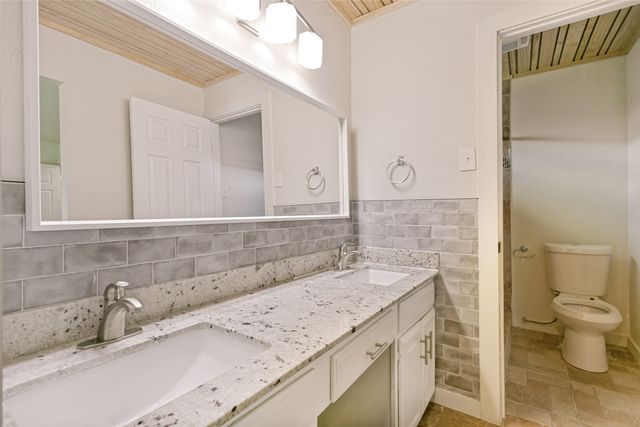 1302 Westwood Drive, Lewisville, TX 75067