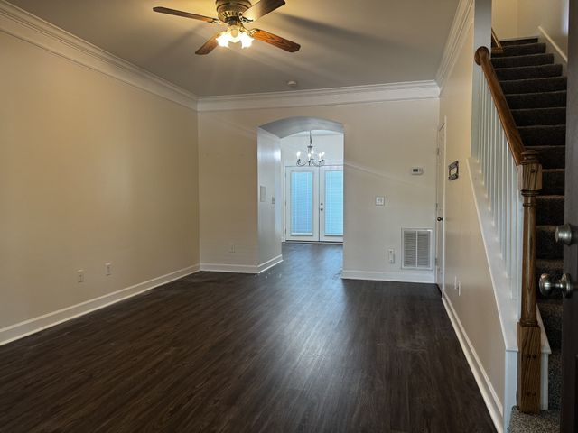105 4th Ave Apt 110, Murfreesboro, TN 37130