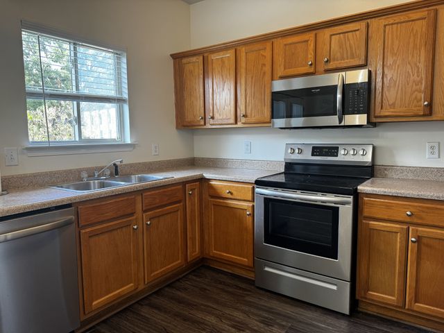105 4th Ave Apt 110, Murfreesboro, TN 37130