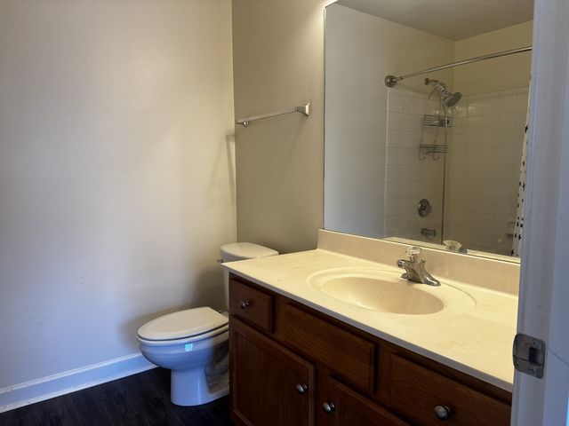 105 4th Ave Apt 110, Murfreesboro, TN 37130