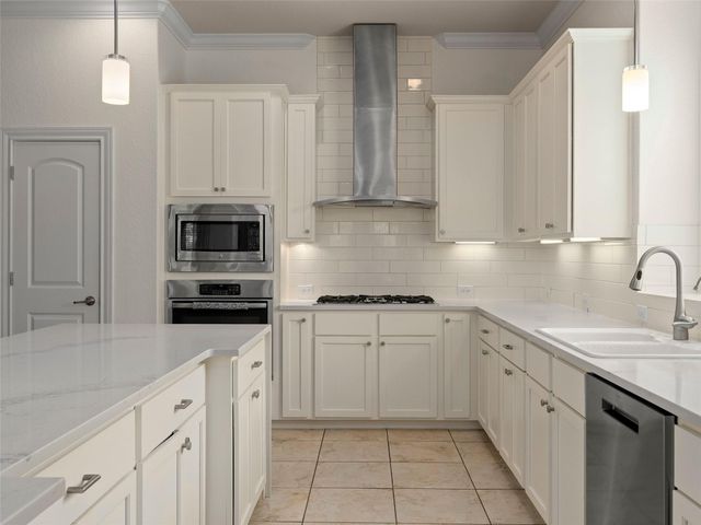 18003 Resort VW, San Antonio, TX 78255