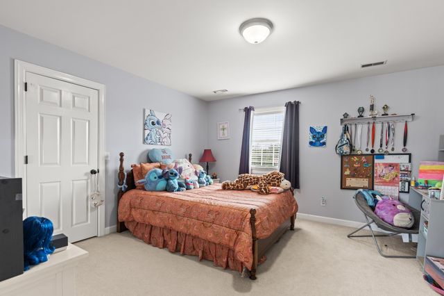 104 FAIRWAYS BLVD, W, Tullahoma, TN 37388