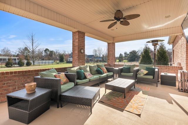 104 FAIRWAYS BLVD, W, Tullahoma, TN 37388