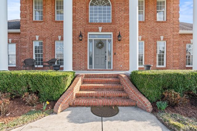 104 FAIRWAYS BLVD, W, Tullahoma, TN 37388