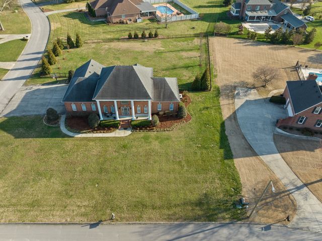 104 FAIRWAYS BLVD, W, Tullahoma, TN 37388