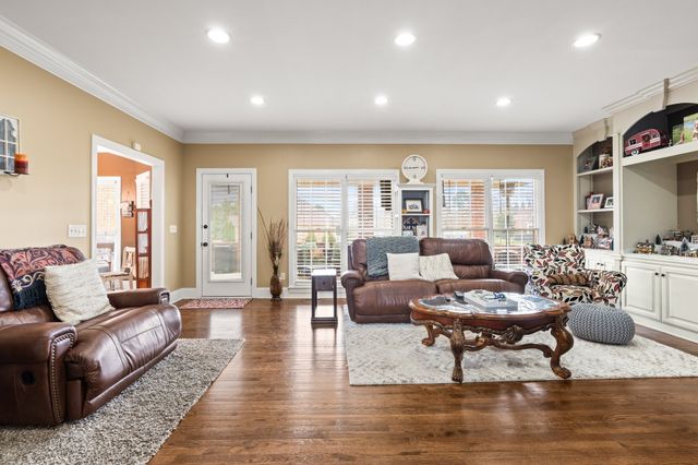 104 FAIRWAYS BLVD, W, Tullahoma, TN 37388