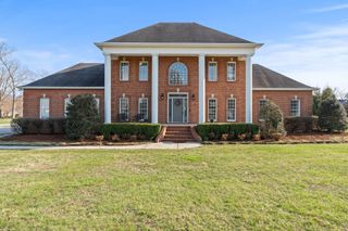 104 FAIRWAYS BLVD, W, Tullahoma, TN 37388
