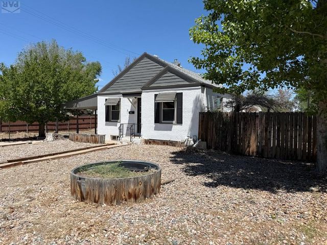 1015 W Routt Ave, Pueblo, CO 81004