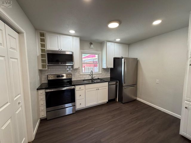1015 W Routt Ave, Pueblo, CO 81004