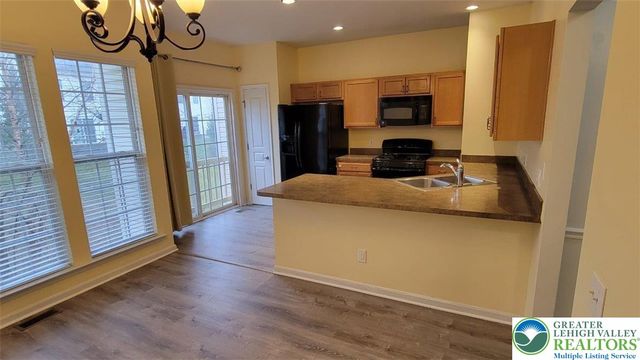 8486 Putnam Court, Upper Macungie Twp, PA 18031