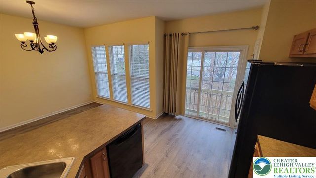 8486 Putnam Court, Upper Macungie Twp, PA 18031
