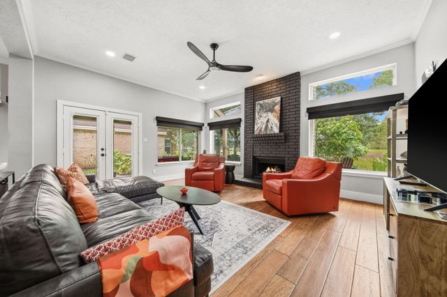 906 Maple Branch Lane, Pearland, TX 77584