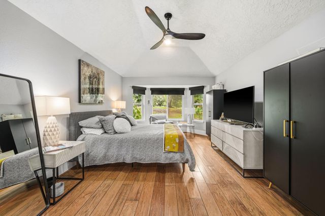 906 Maple Branch Lane, Pearland, TX 77584