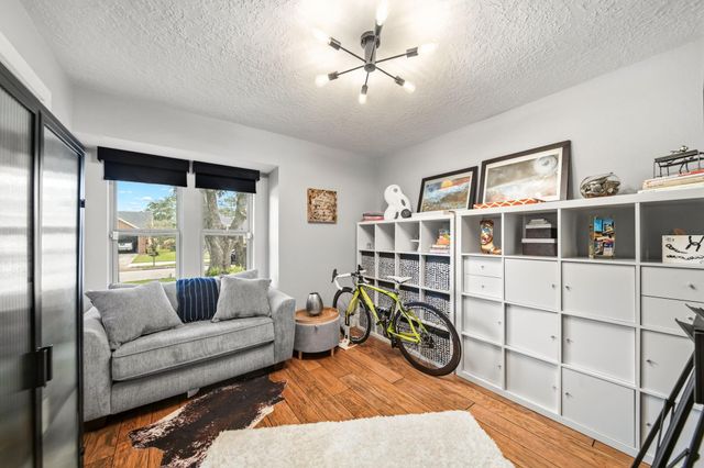 906 Maple Branch Lane, Pearland, TX 77584