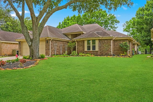 906 Maple Branch Lane, Pearland, TX 77584