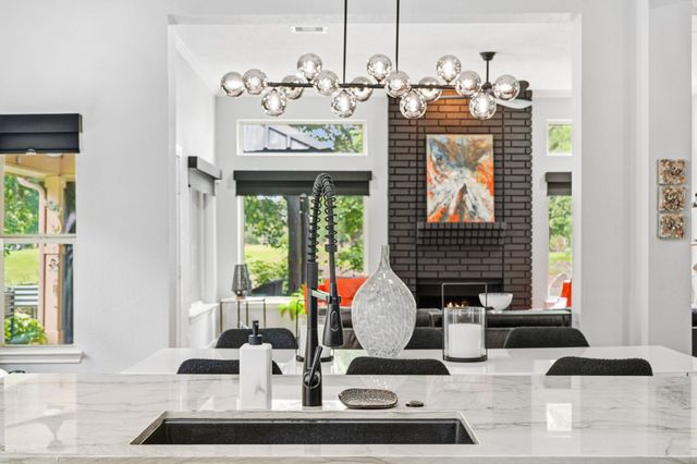 906 Maple Branch Lane, Pearland, TX 77584
