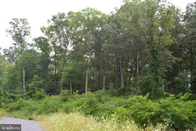 L 71 MOCKINGBIRD ROAD, Harrisburg, PA 17112