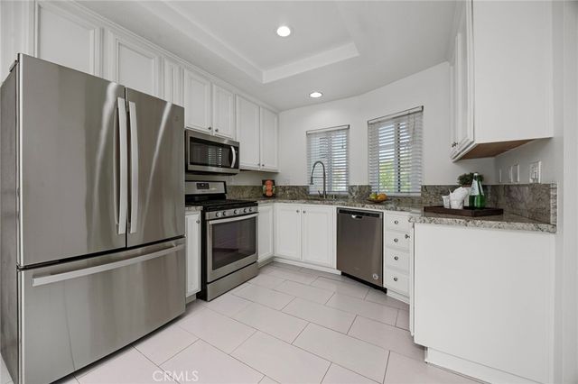 35 Del Perlatto, Irvine, CA 92614