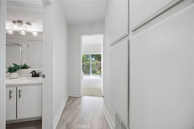 35 Del Perlatto, Irvine, CA 92614