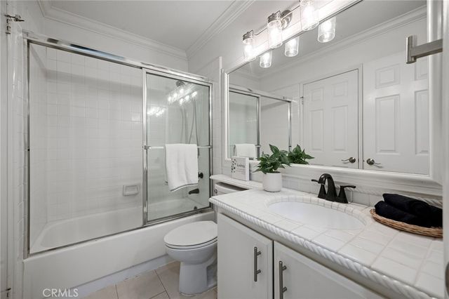 35 Del Perlatto, Irvine, CA 92614